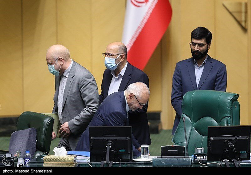 مصری ، صندلی ریاست قالیباف را چگونه تحویل گرفت؟