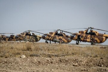 بالگردهایی که در پایگاه نیروی زمینی سپاه در زاهدان مستقر شدند/ عکس