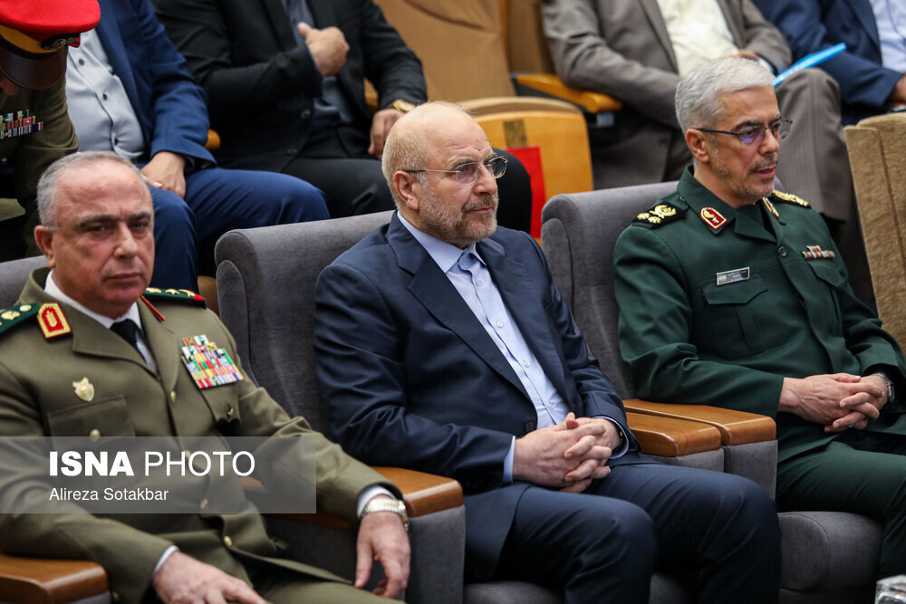 قالیباف به جمع فرماندهان ارشد سپاه و ارتش و نظامیان خارجی در «هندسه نظم جدید» رفت + عکس ها