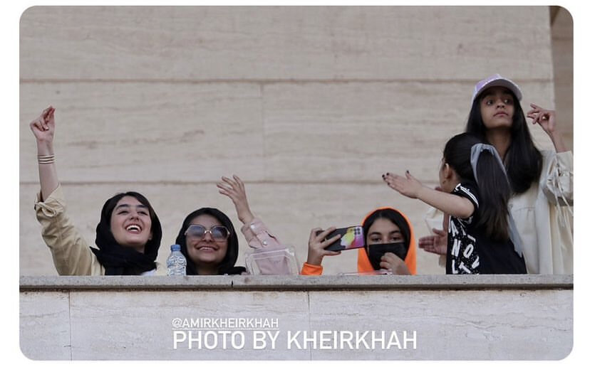 عکس | جشن قهرمانی تیم لیگ یکی با حضور زنان به سبک اروپاییها