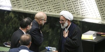 شمشیرها را در «نبرد تدارکاتی» از رو بستهاند / حربه «حجاب» و «شاسیبلند» پایداریها علیه قالیباف