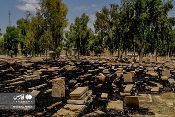 آتش‌سوزی در قبرستان ۱۰۰۰ ساله «دارالسلام»