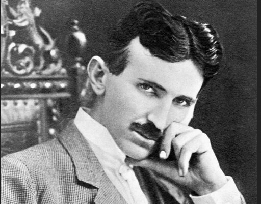 پیش‌بینی شگفت‌انگیز نیکلا تسلا / یک قرن پیش از اینترنت و گوشی هوشمند خبر داده بود!