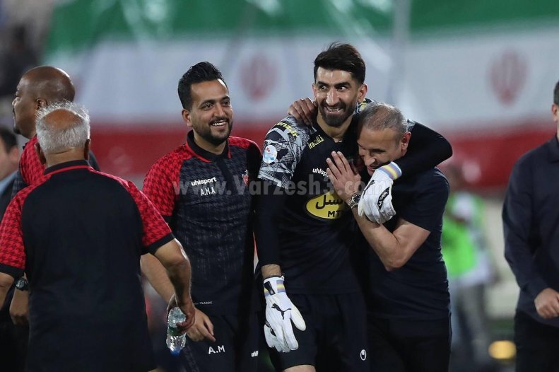 عکس | بیرانوند از گلمحمدی عذرخواهی کرد