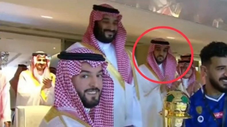 عکس | وزیر ورزش عربستان هم رنگی است!