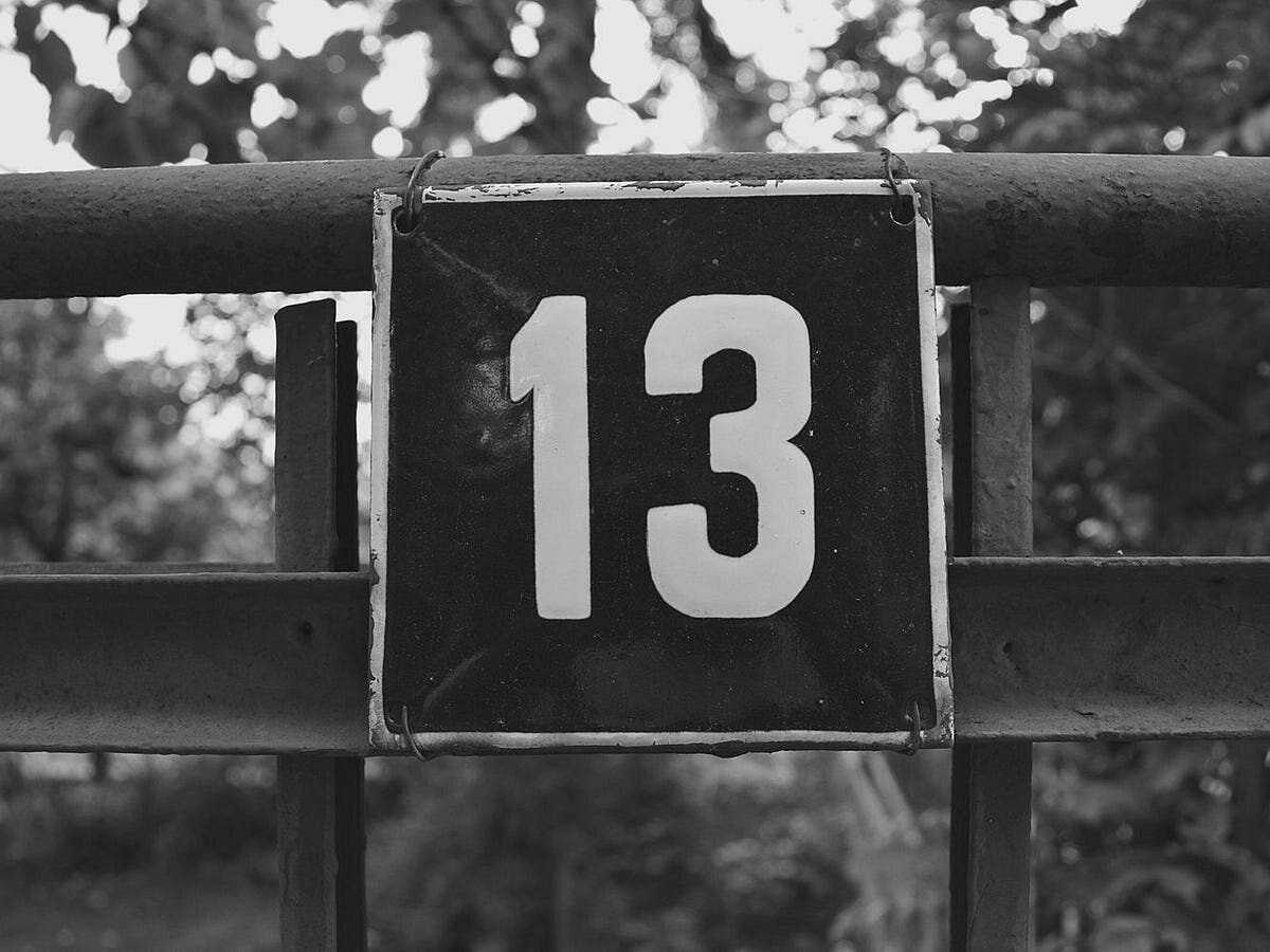 شهرت بد عدد ۱۳ از کجا آب میخورد؟