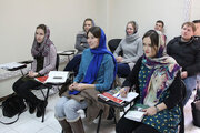 ببینید | لهجه جالب دانشجویان خارجی فارسی زبان