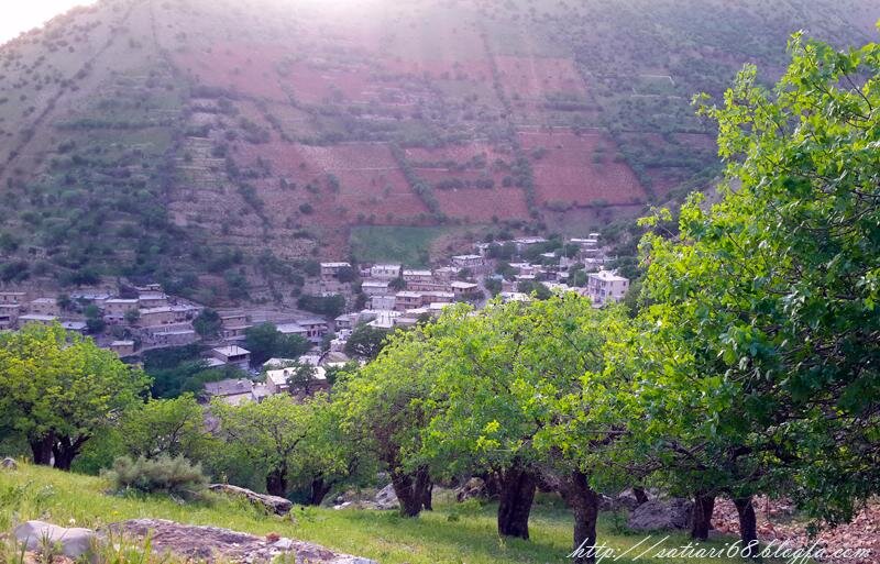 این روزها فصل سفر به این روستاست؛ صخره «بسم الله» کجاست؟