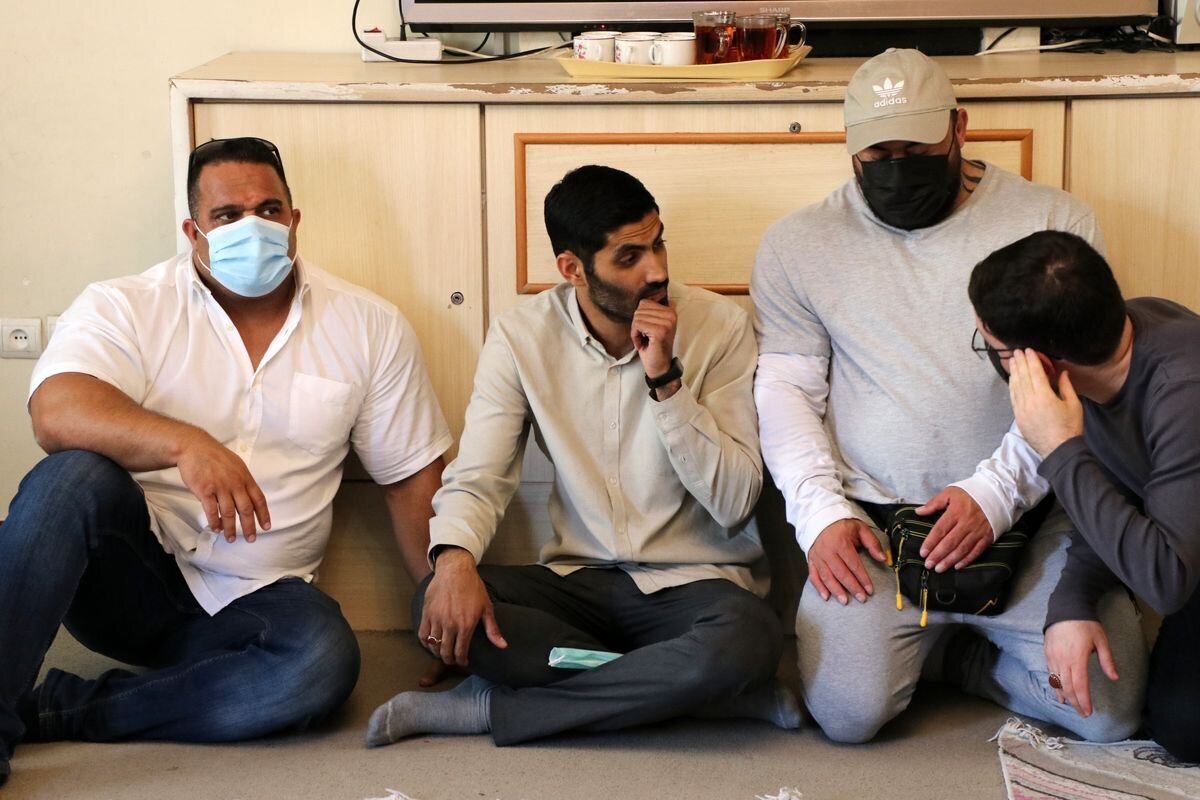 عکس| اقدام خیرخواهانه یک پرسپولیسی برای کودکان بیسرپرست