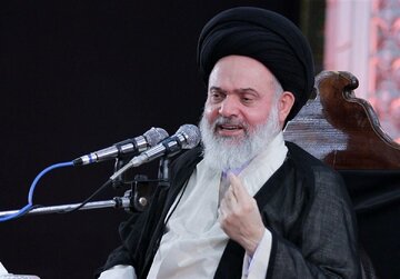 هشدار شدید امام جمعه قم: این اتمام حجت متدینین است؛ صدای آنان باید شنیده شود/ اگر دشمن  در باره حجاب به اهداف خود برسد، کارهای دیگری را انجام می دهند