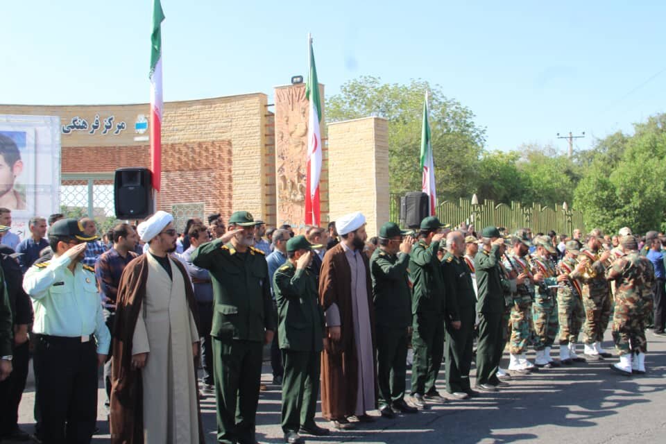 مراسم تشییع پیکر دو شهید تازه تفحص شده دزفول برگزار شد