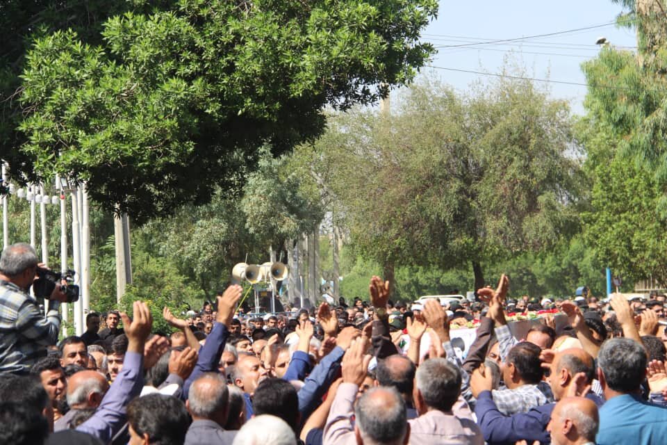 مراسم تشییع پیکر دو شهید تازه تفحص شده دزفول برگزار شد