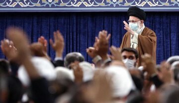 مهمانان نخبه رهبر انقلاب در حسینیه امام خمینی