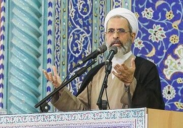 اعرافی، مدیر حوزههای علمیه: از «عمامهپرانیها» غصه به دل راه نمیدهیم / ما هم باید «پاسخگوی» مشکلات جامعه باشیم