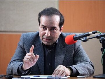 حسین انتظامی: آمریکا به جای یک رهبر متین دچار یک رهبر خالی بند شده / جنگ برساختی حسین انتظامی: آمریکا به جای یک رهبر متین دچار یک رهبر خالی بند شده / جنگ برساختی