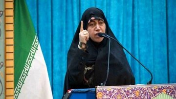 نماینده زن مجلس یک دانشجو را تهدید کرد/ چطور جرأت میکنی علیه خادم ملت اظهارات توهینآمیز بگویی؟ نماینده زن مجلس یک دانشجو را تهدید کرد/ چطور جرأت میکنی علیه خادم ملت اظهارات توهینآمیز بگویی؟