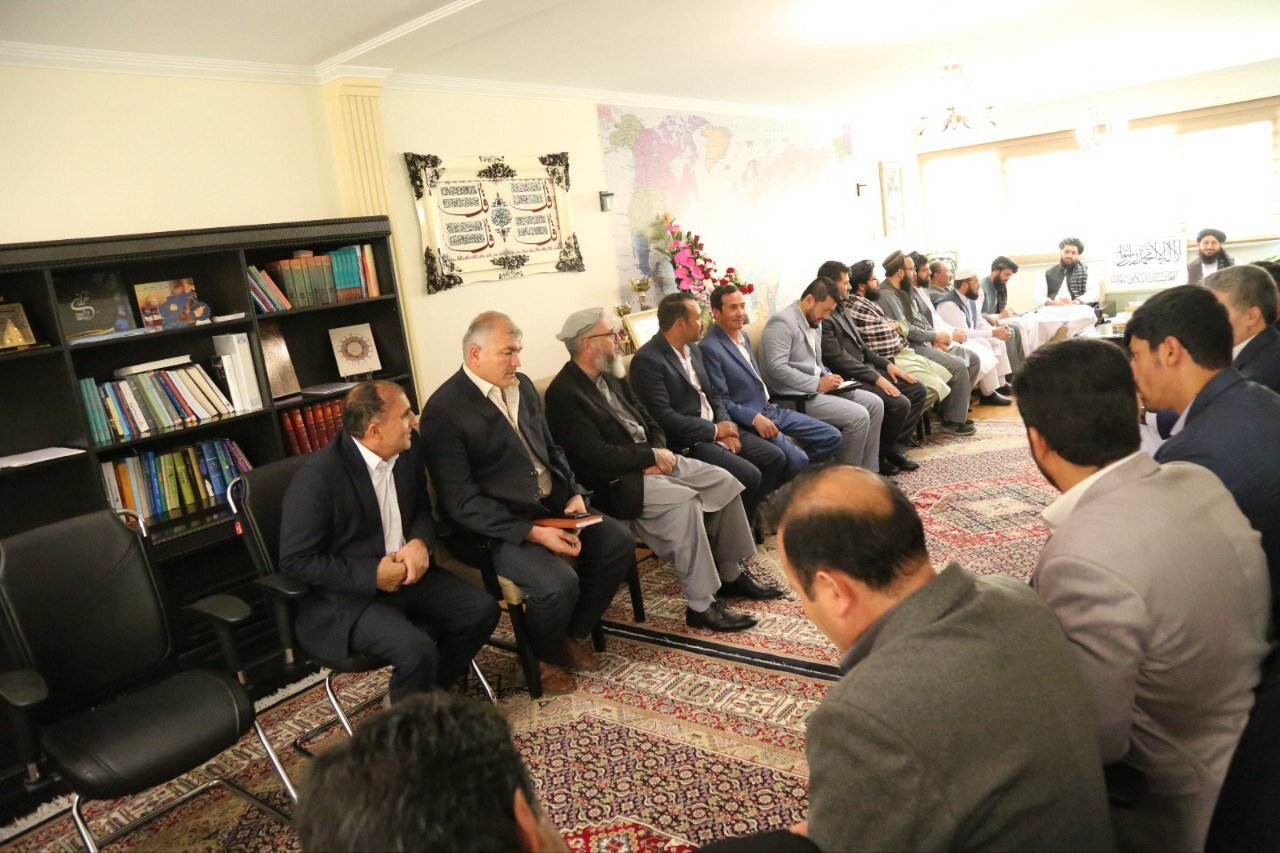 دیدار سرپرست سفارت افغانستان در تهران با شرکت‌های غذا و دارو/عکس