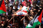 ببینید | وداع جانسوز پدر شهید فلسطینی با پسرش