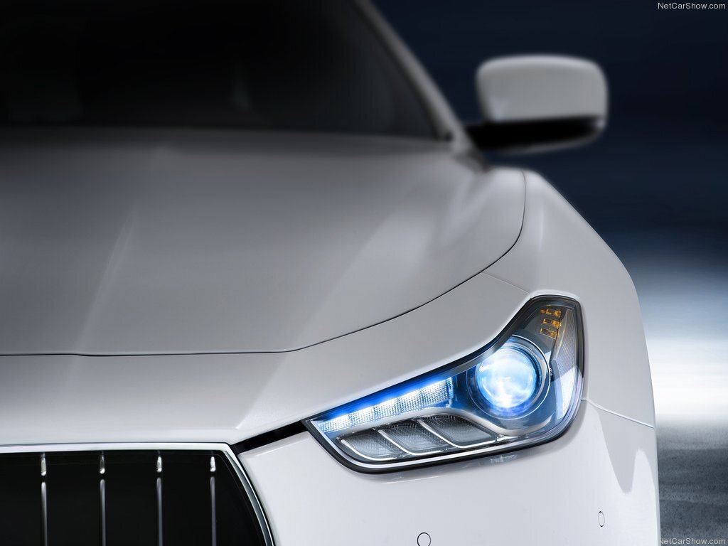 فقط ابرثروتمندان ایرانی این خودرو را سوار میشوند!/ عکس