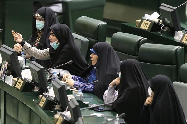 ریزش نمایندگان زن در مجلس دوازدهم /چند نماینده زن در پارلمان آینده حضور دارند؟