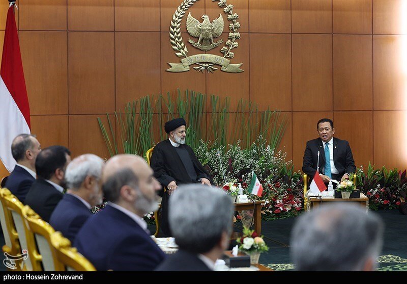 دیدار رئیسی با رئیس مجلس مشورتی خلق اندونزی + عکسها