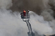 ببینید | تصاویری وحشتناک از آتش‌سوزی یک آپارتمان پنج طبقه در شیراز