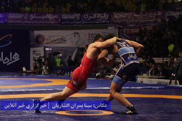 مسابقات کشتی آزاد جام تختی ارومیه / روز نخست