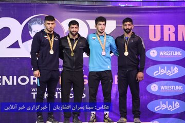مسابقات کشتی آزاد جام تختی ارومیه / روز نخست