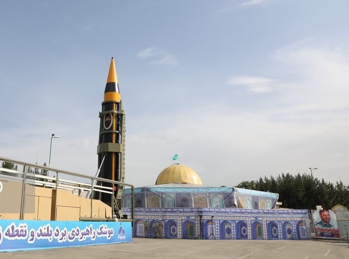 رونمایی از موشک بالستیک خرمشهر 4 با سرجنگی 1،5 تنی/ فیلم
