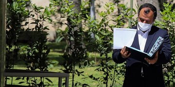 نامه «درخواست» وزیر اقتصاد به رئیس مجمع تشخیص مصلحت