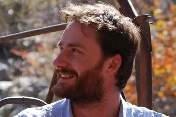 عکس | اولین تصاویر از جاسوس بلژیکی تبادل شده با دیپلمات ایراینی داخل هواپیما