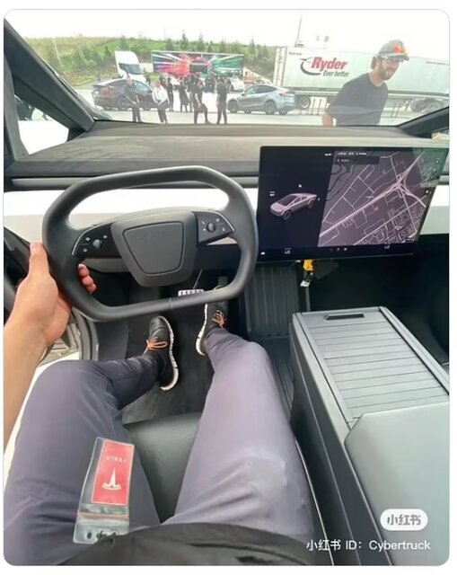 واکنشها به انتشار اولین تصاویر از داخل سایبرتراک تسلا/ زشت، فیلم ارزان تخیلی یا ساده و تمیز؟/ عکس