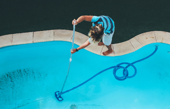 آموزش مرحله به مرحله راه اندازی جارو دستی استخر - خبرآنلاین