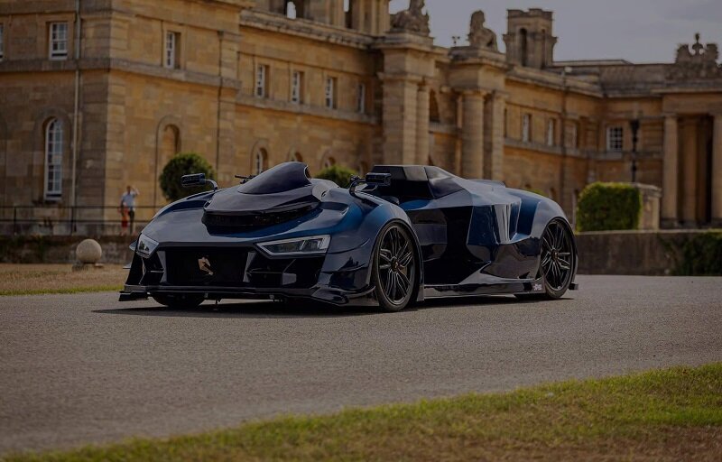 رانندگی با ارابههای مرگ در یک نگاه / عکس