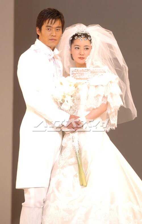 عکسهای جشن عروسی یانگوم با تاجر آمریکایی / عکس