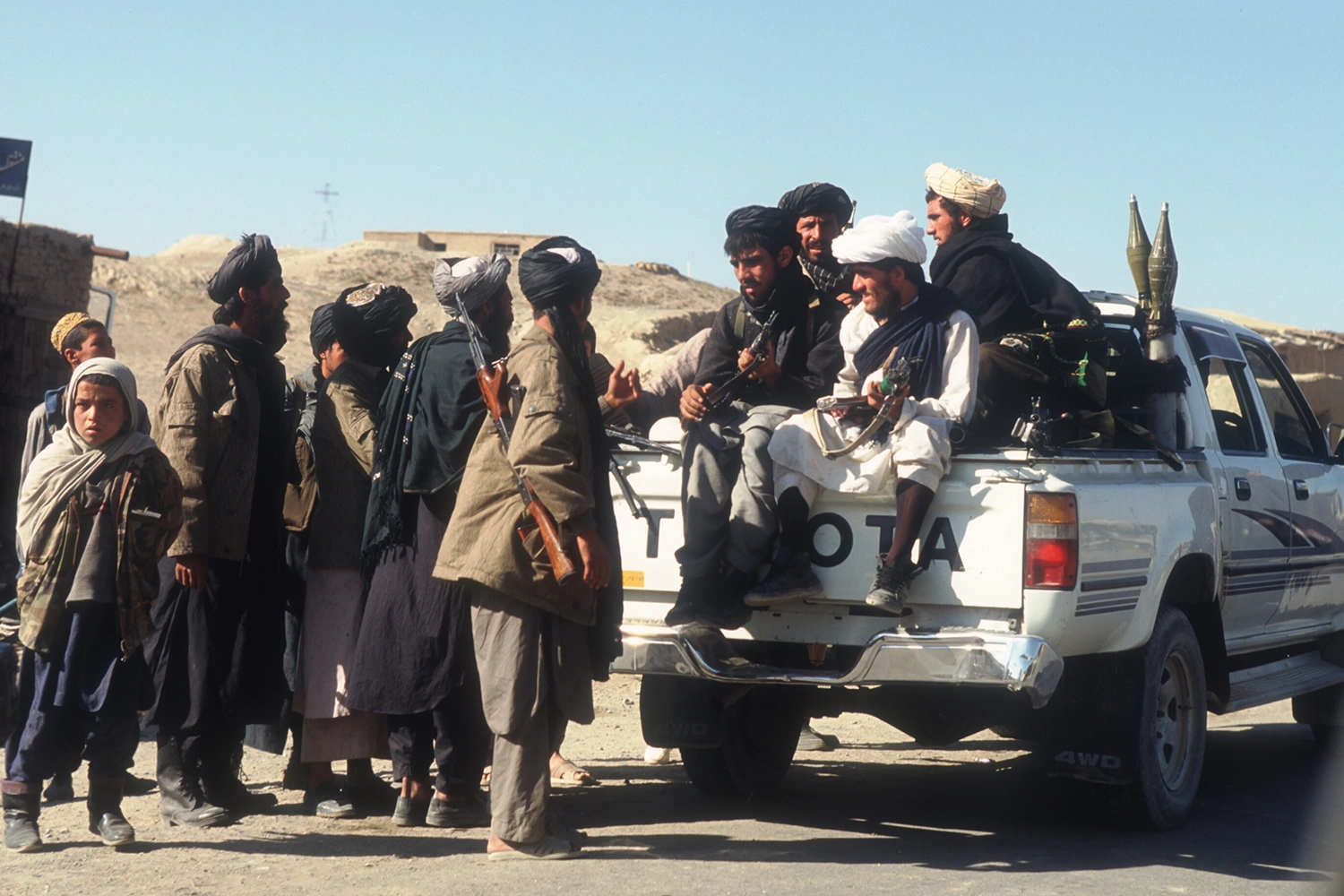 خودروی میلیاردی که طالبان سوار می‌شود!/ عکس 2