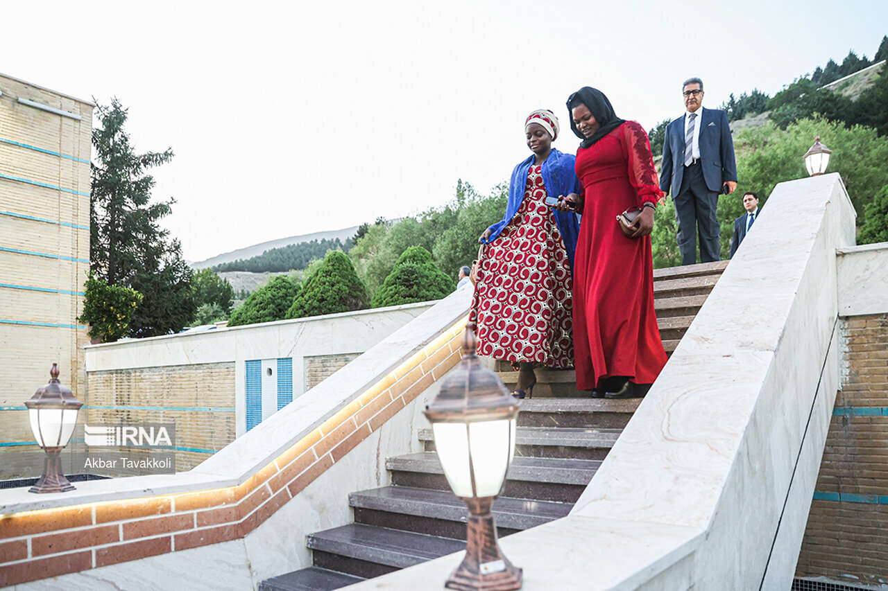  پوشش و حجاب متفاوت زنان آفریقایی در مجموعه دیپلماتیک وزارت خارجه
