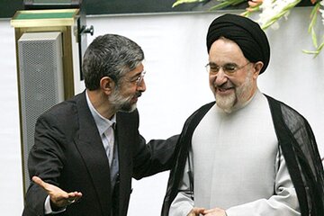 عکس | برخورد گرم حداد عادل و سیدمحمد خاتمی در مراسم سالگرد مرحوم دعایی