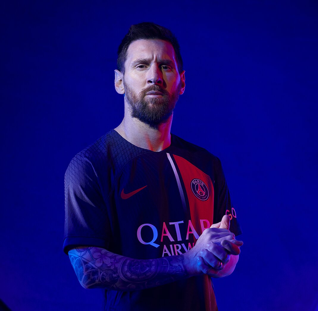 عکس| مسی در مراسم رونمایی از پیراهن جدید پاریس