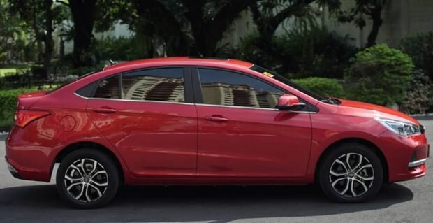 اولین ماشین برقی که در ایران پلاک شد / عکس