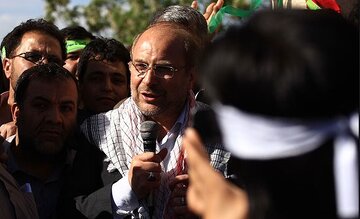 انتقاد شدید قالیباف از یک «ناجوانمردی» / میراثدار همسنگران خود باشیم، میراثخوار آن نباشیم