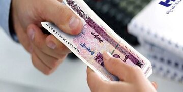 کاهش تورم در اقتصاد ایران توهم است یا واقعیت دارد؟/ افقه: سالانه ۴۲ درصد از قدرت خرید مردم کم می‌شود