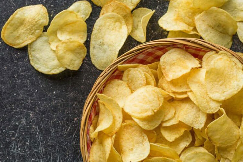 اگر هوس چیپس و سیب زمینی سرخکرده میکنید، این ماده غذایی در بدنتان کم است!