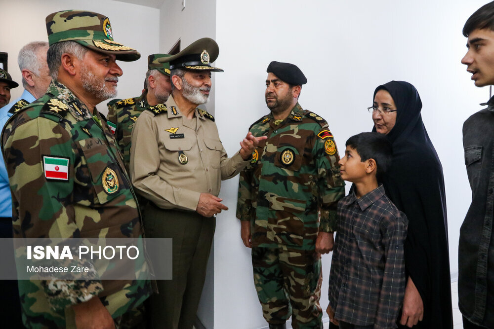 افتتاح خانه‌های سازمانی ارتش با حضور فرمانده کل ارتش + عکس
