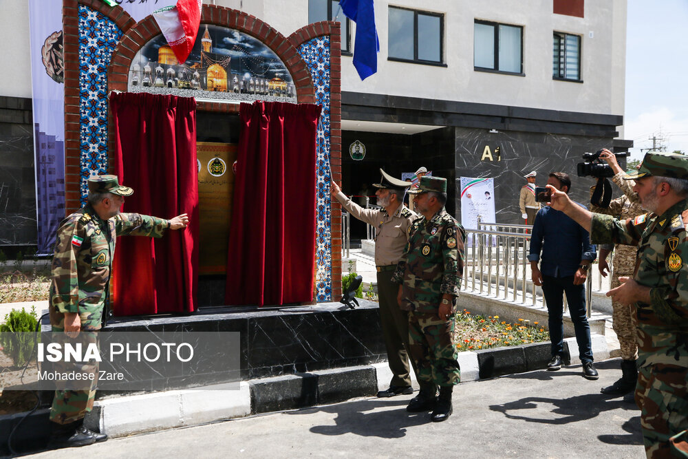 افتتاح خانه‌های سازمانی ارتش با حضور فرمانده کل ارتش + عکس
