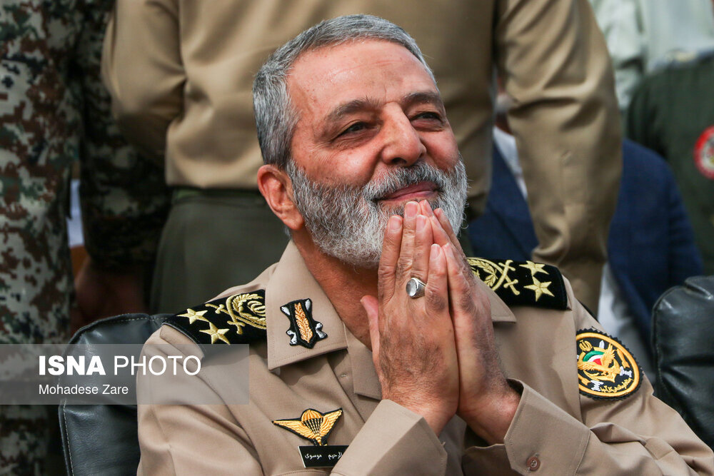 افتتاح خانههای سازمانی ارتش با حضور فرمانده کل ارتش + عکس