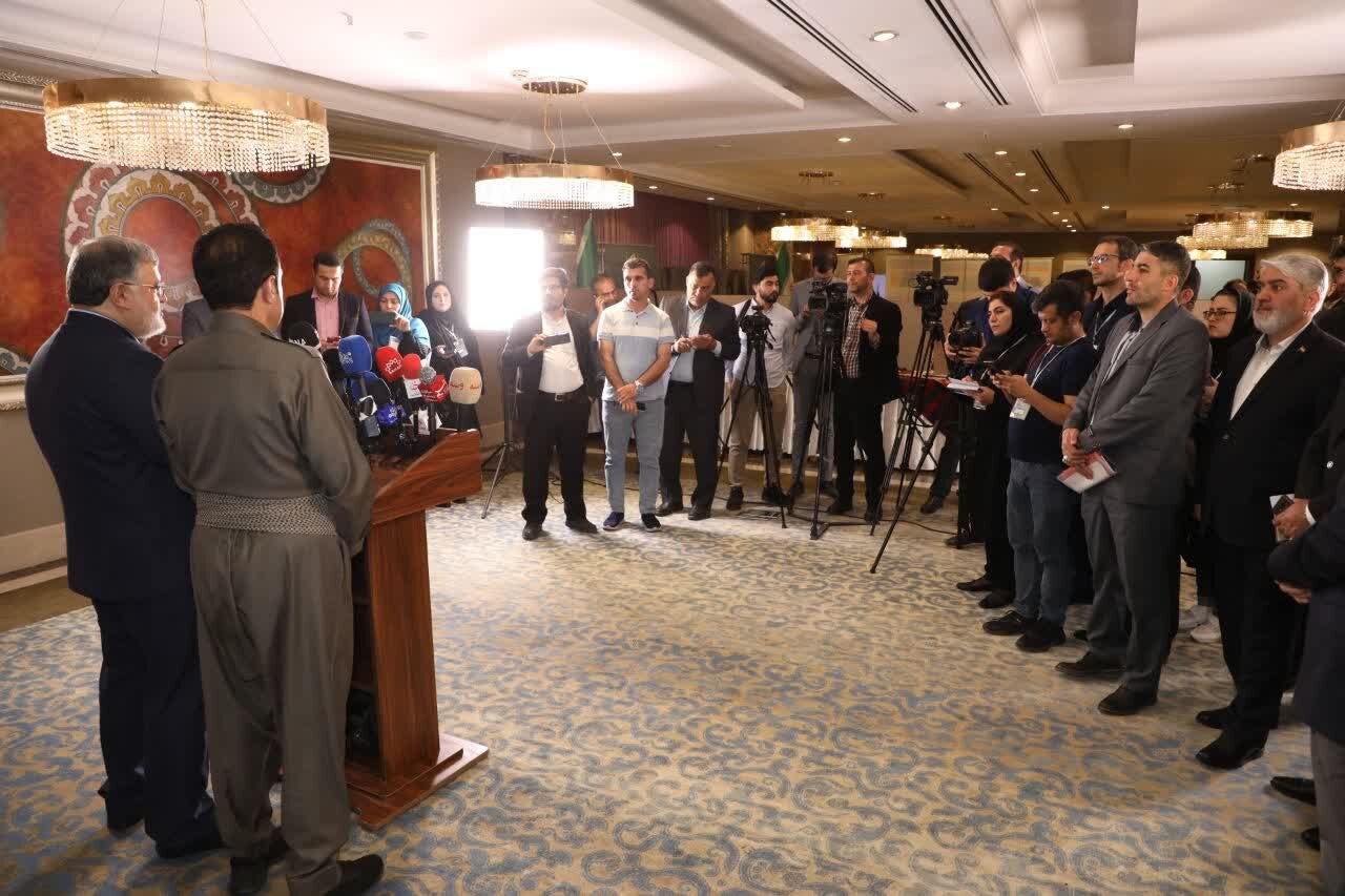 نشست هم مرز