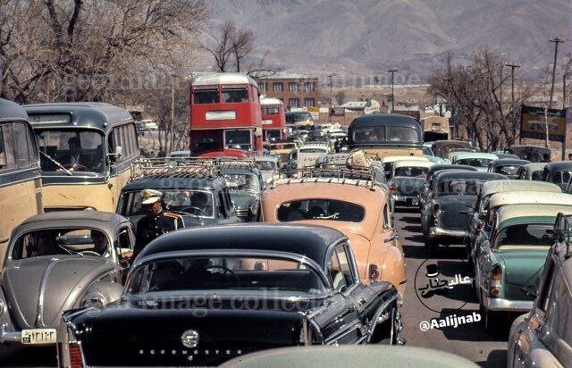 عکس | تصویری از ترافیک تهران در سال ۱۳۳۹