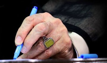 حکم رهبر انقلاب درباره تجسس در امور خصوصی دیگران در فضای مجازی