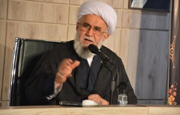 نماینده گیلان در مجلس خبرگان: باید نیروهایی پرورش دهیم تا در مدارس موضوع حجاب را آموزش دهند / دشمن میخواهد برهنگی و ولنگاری رواج یابد